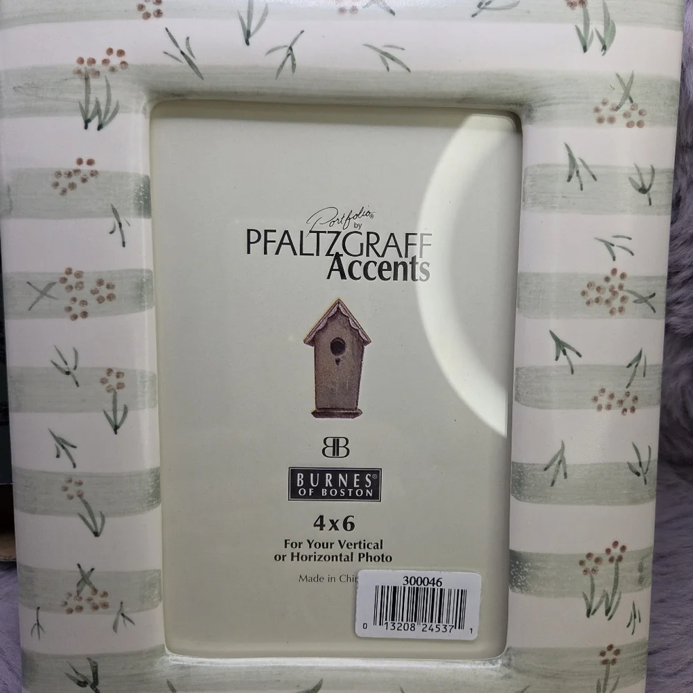 Pfaltzgraff Naturewood Porcelain Photo Frame Green Cream